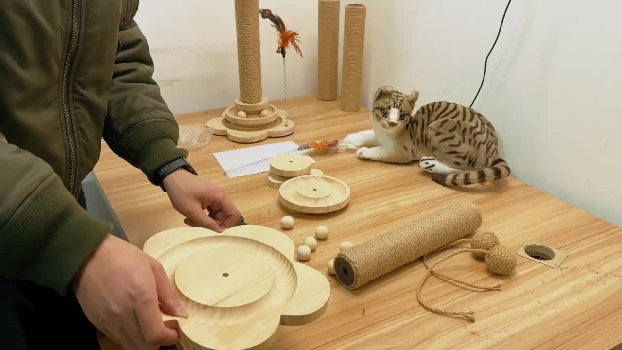 Natural Sisal Cat Scratching Pillar Toy for Happy Felines